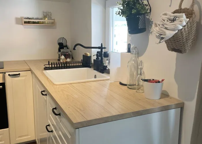 Apartmant Seaside - 2 Min From Beach, Great Terrace Apartment *